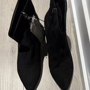 Elegant Black Ankle Boots